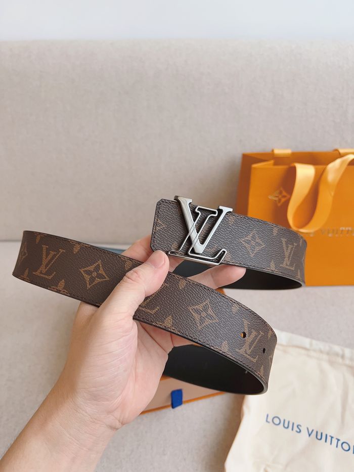 Louis Vuitton Belt 40MM LVB00120